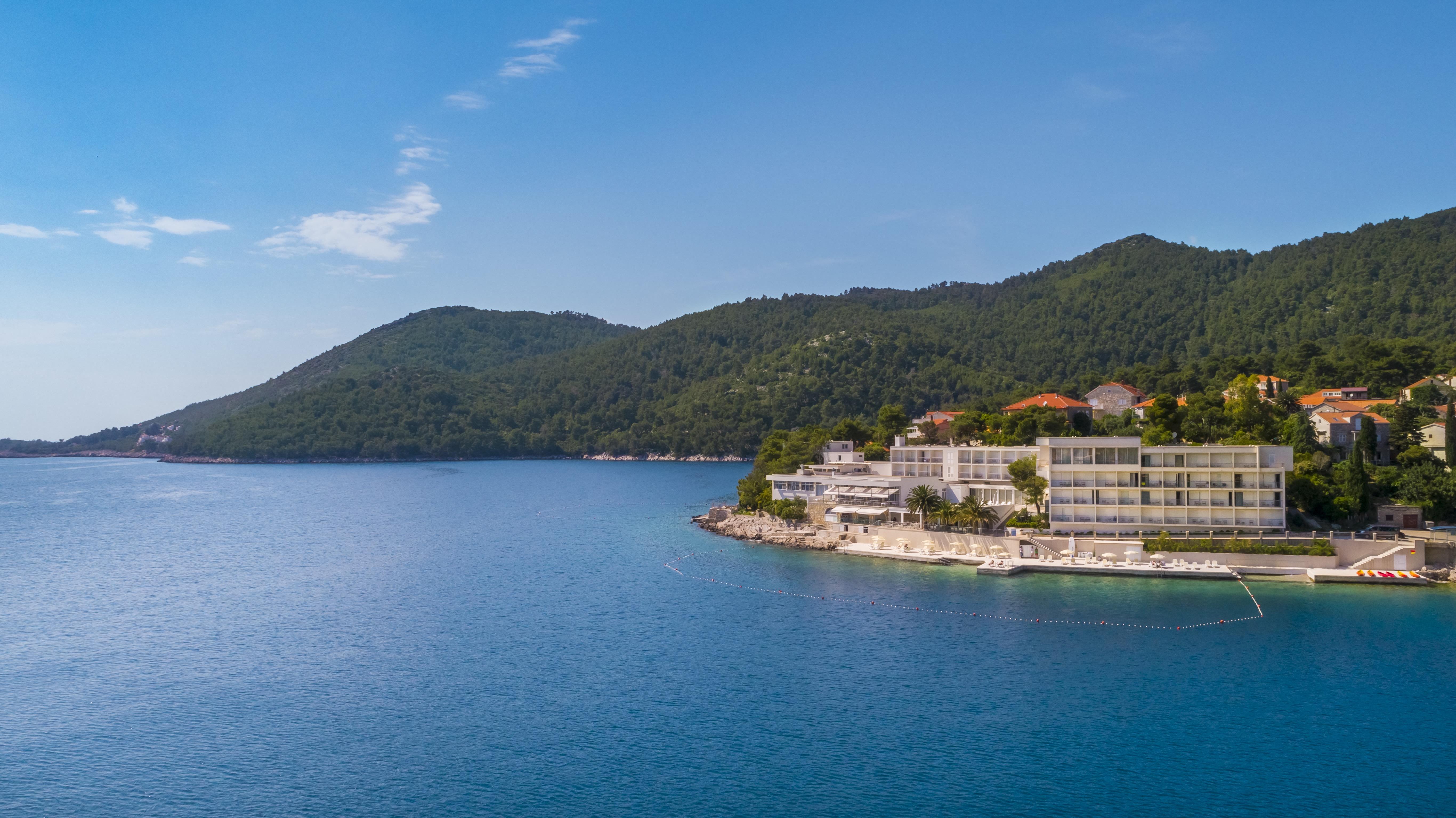 Aminess Younique Lume Hotel Brna Exterior foto